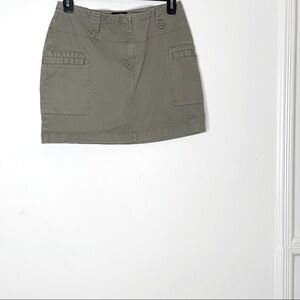 Hennes light green mini skirt. Size 12